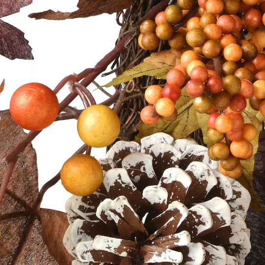 24" Harvest Hydrangea and Maple Leaves Wreath